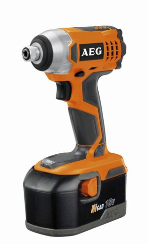 Аккумуляторный гайковерт AEG BSS 18 C NiCd ( 411650) Аккумуляторный гайковерт AEG BSS 18 C NiCd ( 411650)