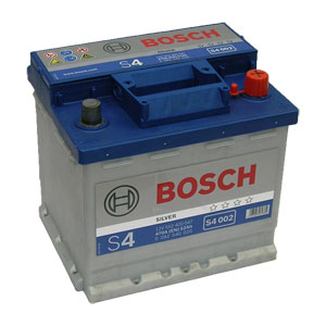 Аккумулятор автомобильный Bosch S4 002 0092S40020 52a/h обр. Аккумулятор автомобильный Bosch S4 002 0092S40020 52a/h обр.